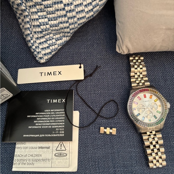 Timex - Picture 4 of 5